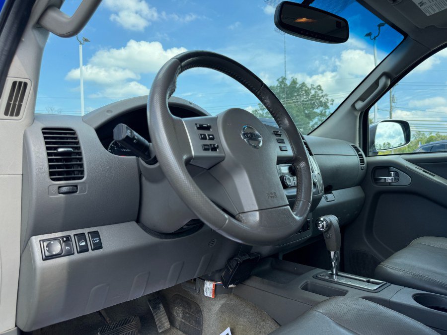 Used 2014 Nissan Frontier SV AWD/4WD image 14