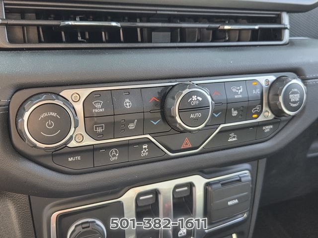 Used 2024 Jeep Wrangler Rubicon w/ Convenience Group AWD/4WD image 20