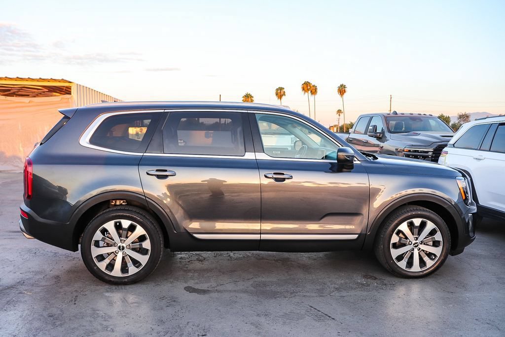 Used 2022 Kia Telluride S FWD image 13