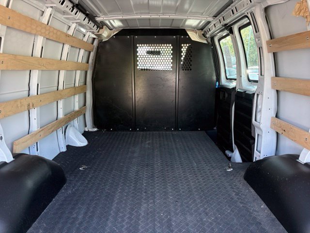 Used 2025 Chevrolet Express 2500 w/ Driver Convenience Package RWD image 10