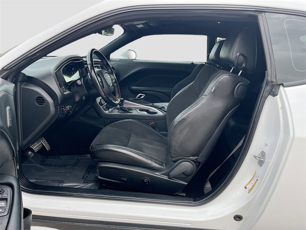 Used 2021 Dodge Challenger R/T w/ Plus Package image 21