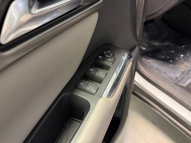 Used 2024 Chevrolet Traverse LT AWD/4WD image 12