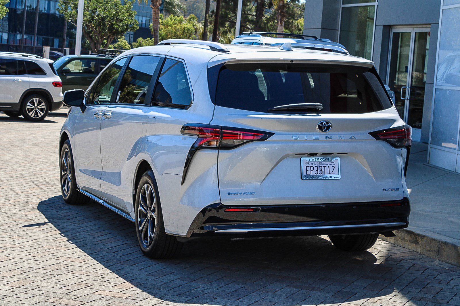 Certified 2026 Toyota Sienna Platinum AWD/4WD image 9
