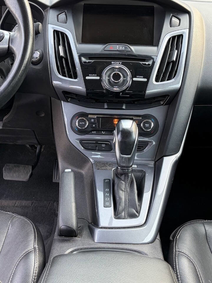Used 2014 Ford Focus Titanium image 15