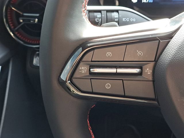 Used 2025 Chevrolet Equinox RS w/ Convenience Package III image 10