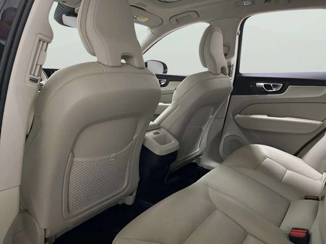 Used 2022 Volvo XC60 B5 Momentum w/ Climate Package AWD/4WD image 62
