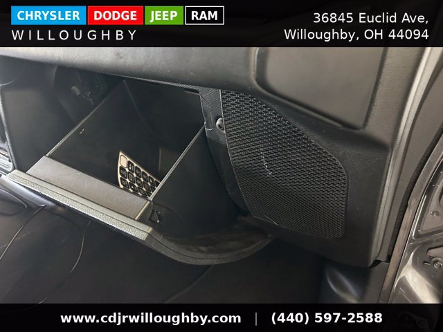 Used 2020 Jeep Wrangler Unlimited Sahara w/ Dual Top Group AWD/4WD image 32