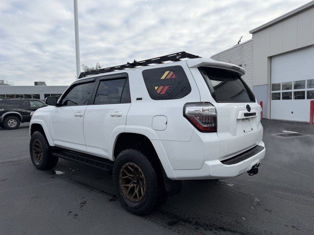 Used 2016 Toyota 4Runner SR5 image 3
