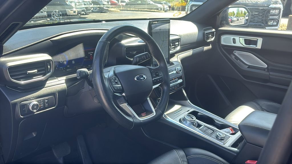 Used 2020 Ford Explorer ST w/ Premium Technology Package AWD/4WD image 23