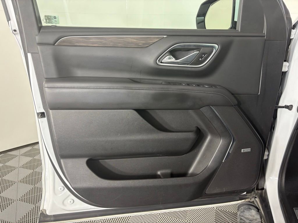 Used 2022 Chevrolet Tahoe Z71 image 13