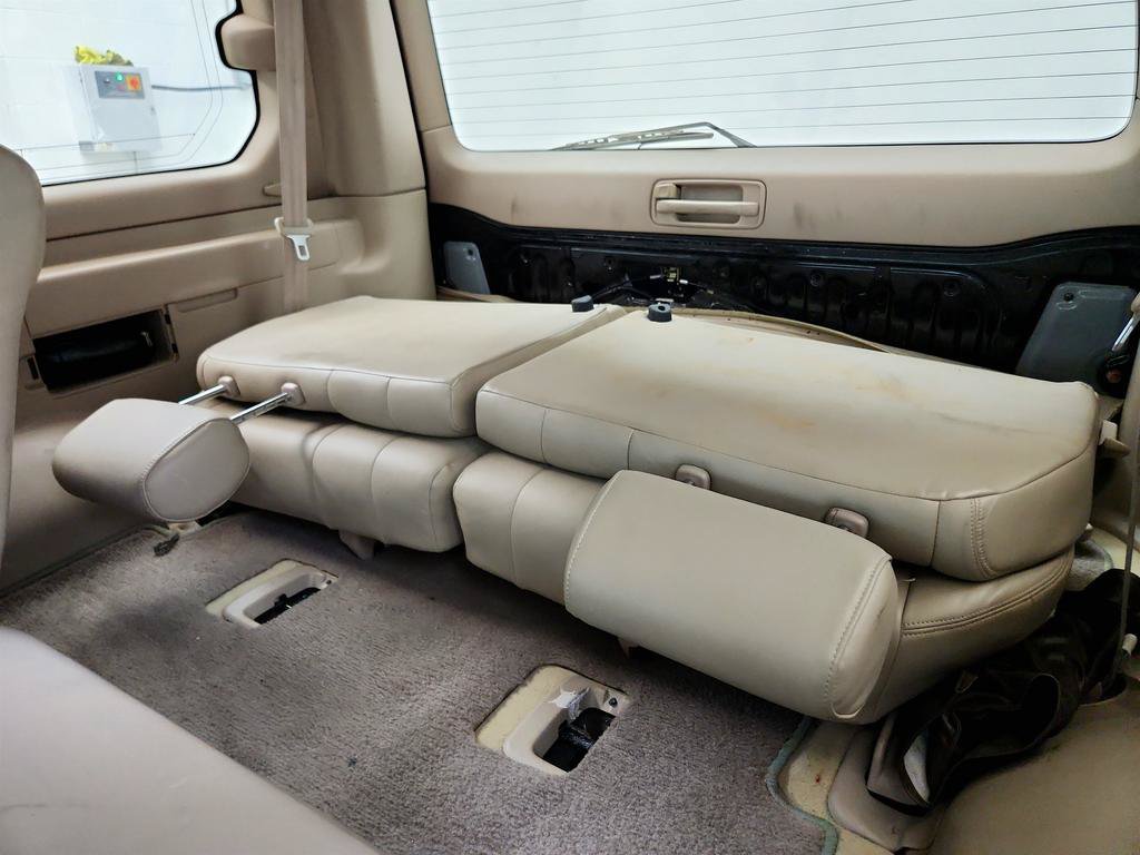 Used 1998 Lexus LX 470 4WD image 23
