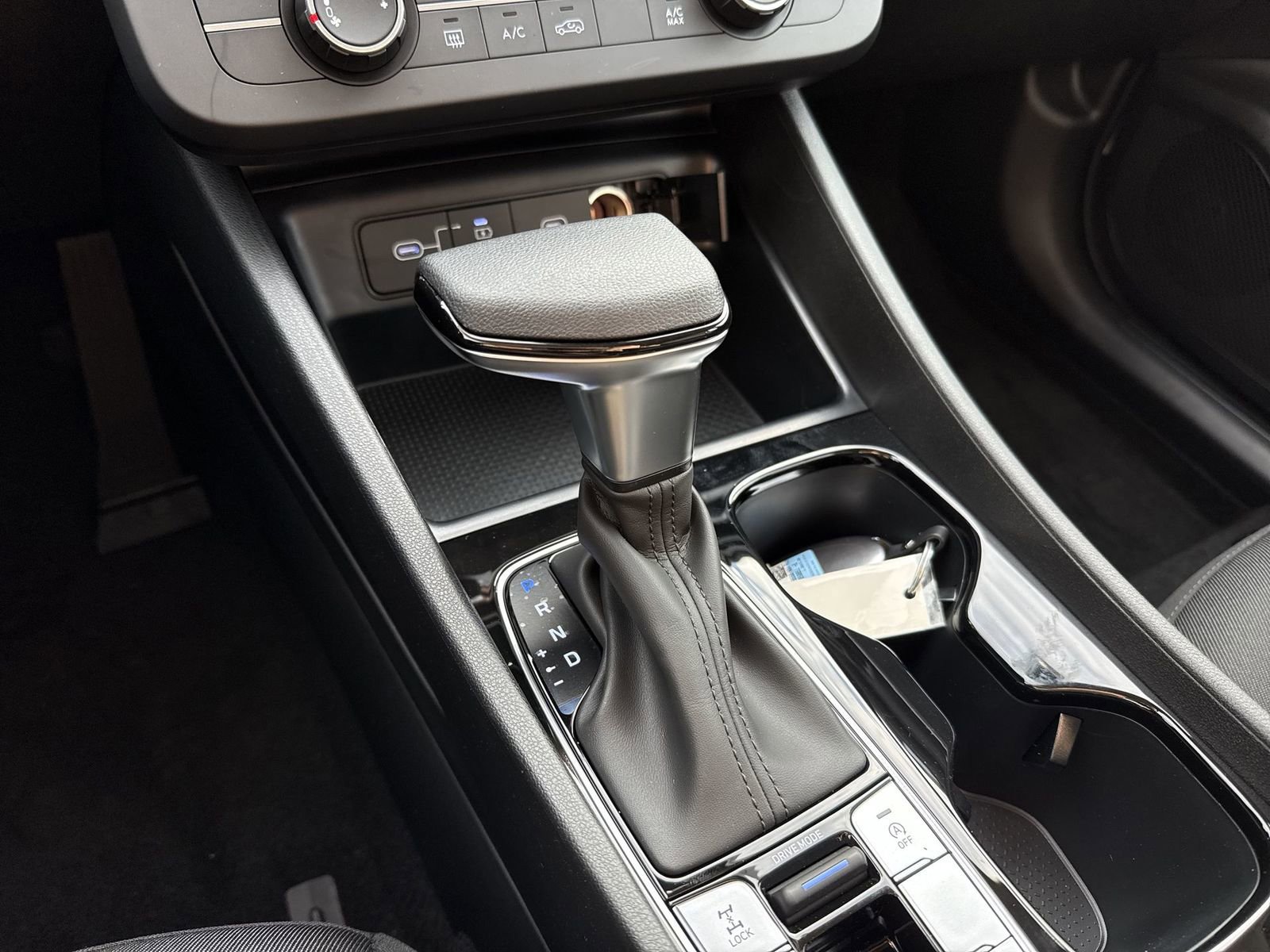 New 2026 Hyundai Tucson SE image 21