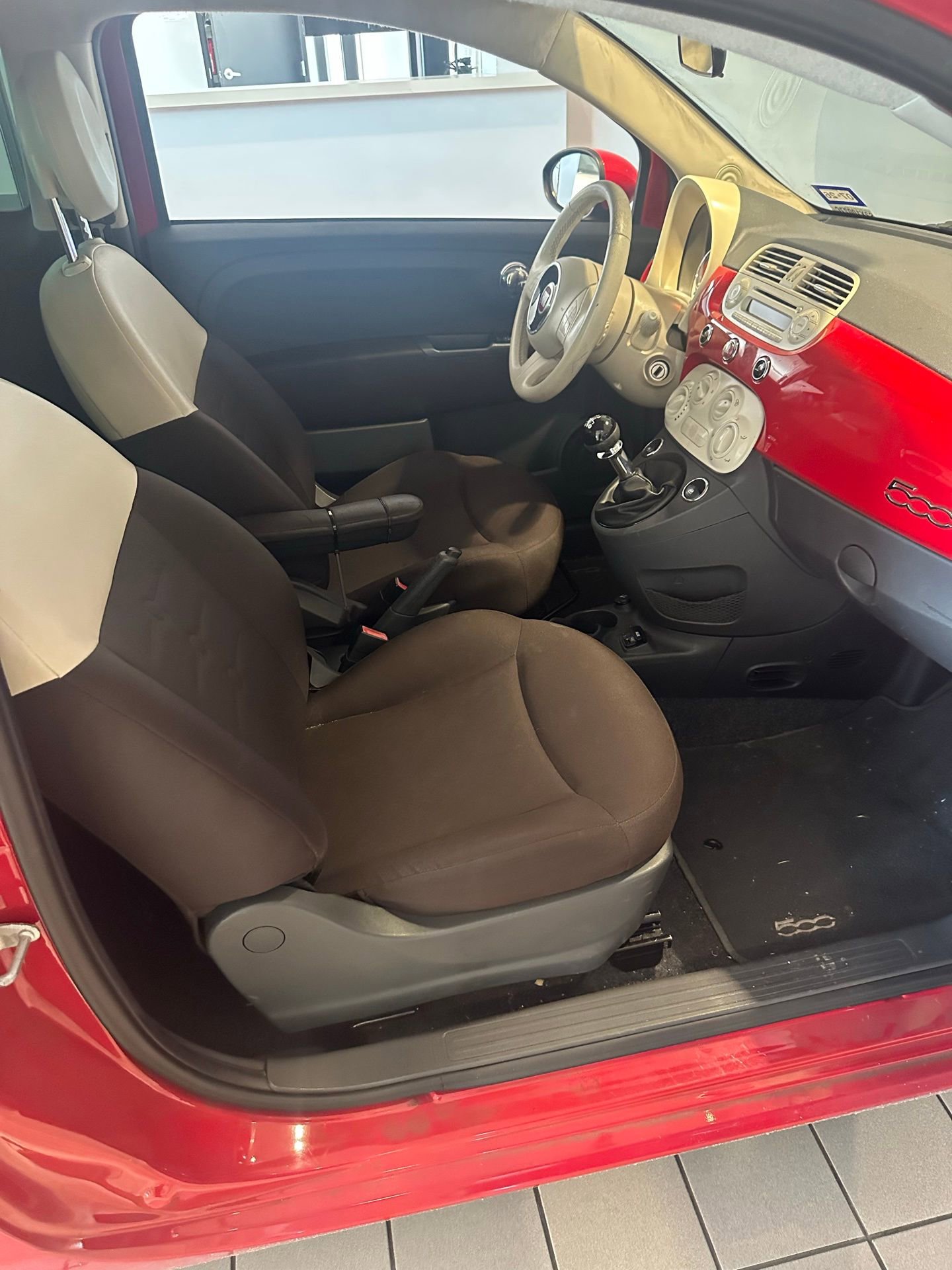 Used 2015 FIAT 500 Pop image 9