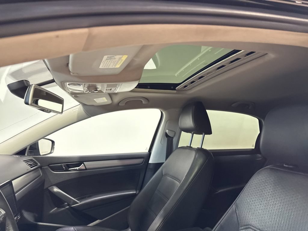 Used 2014 Volkswagen Passat TDI SE FWD image 23