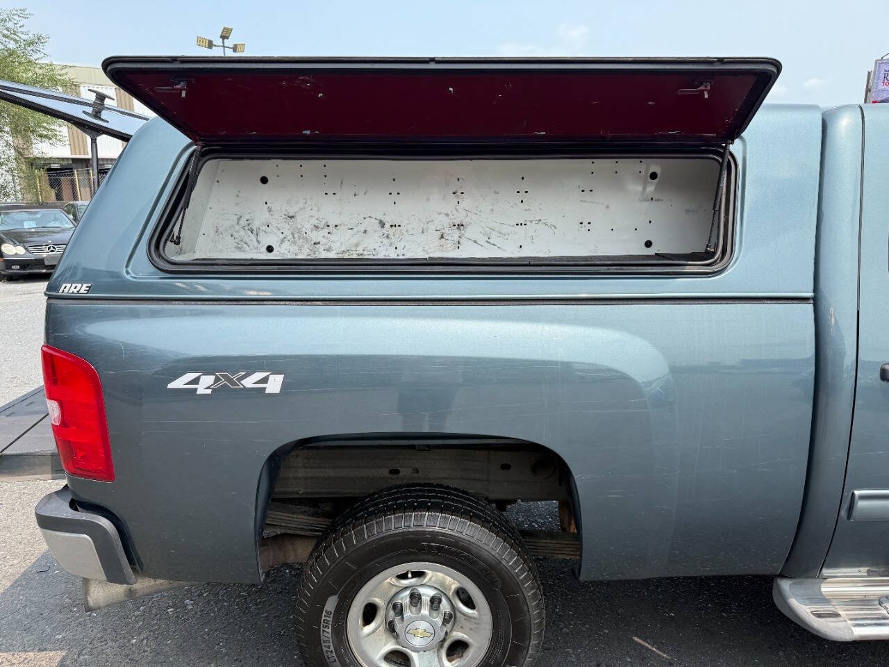 Used 2009 Chevrolet Silverado 2500 LT AWD/4WD image 29