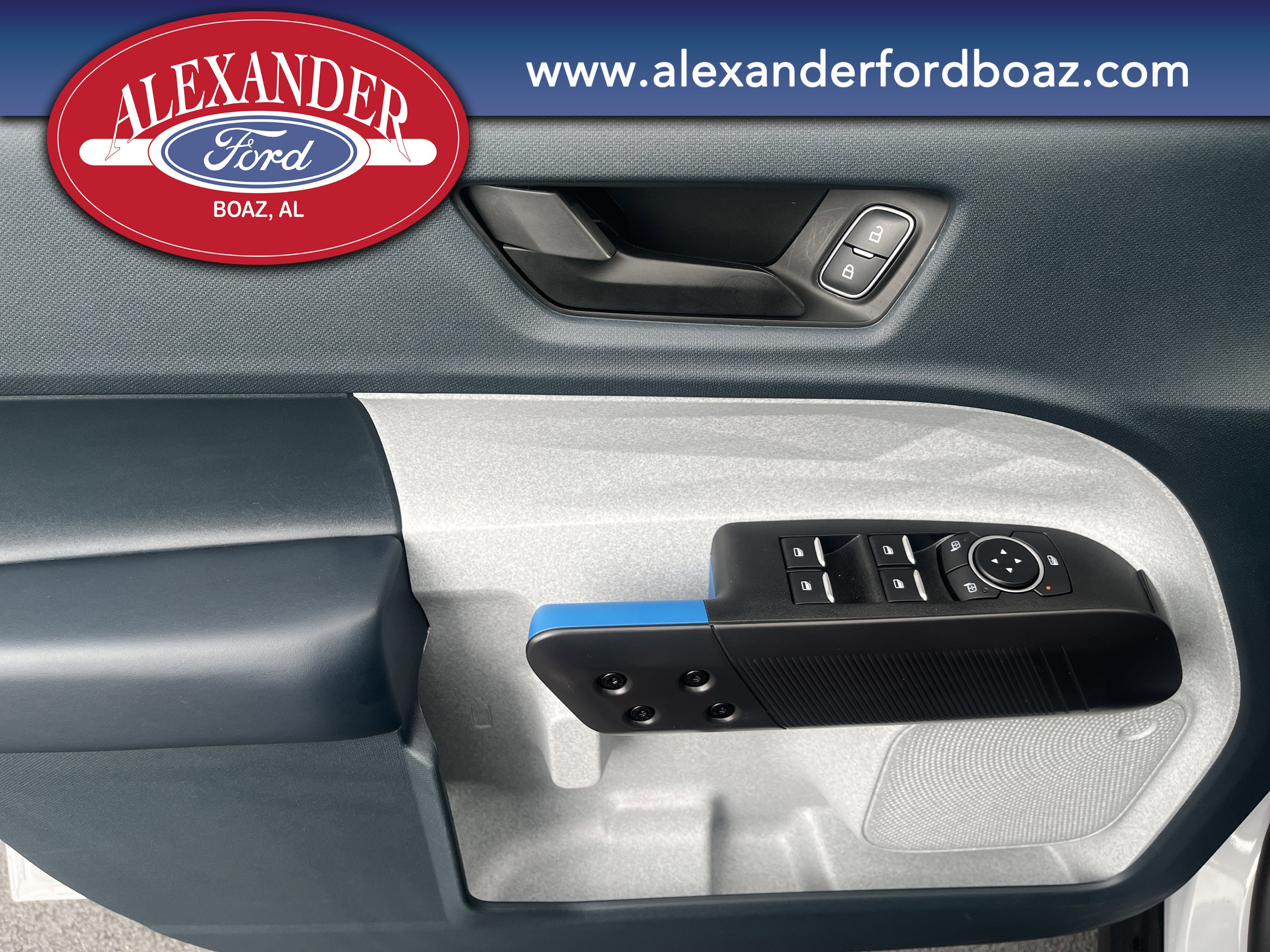 Used 2025 Ford Maverick XLT w/ XLT Luxury Package image 12