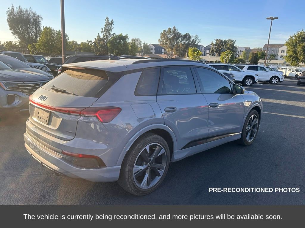 Used 2024 Audi Q4 e-tron Premium w/ Convenience Package image 5