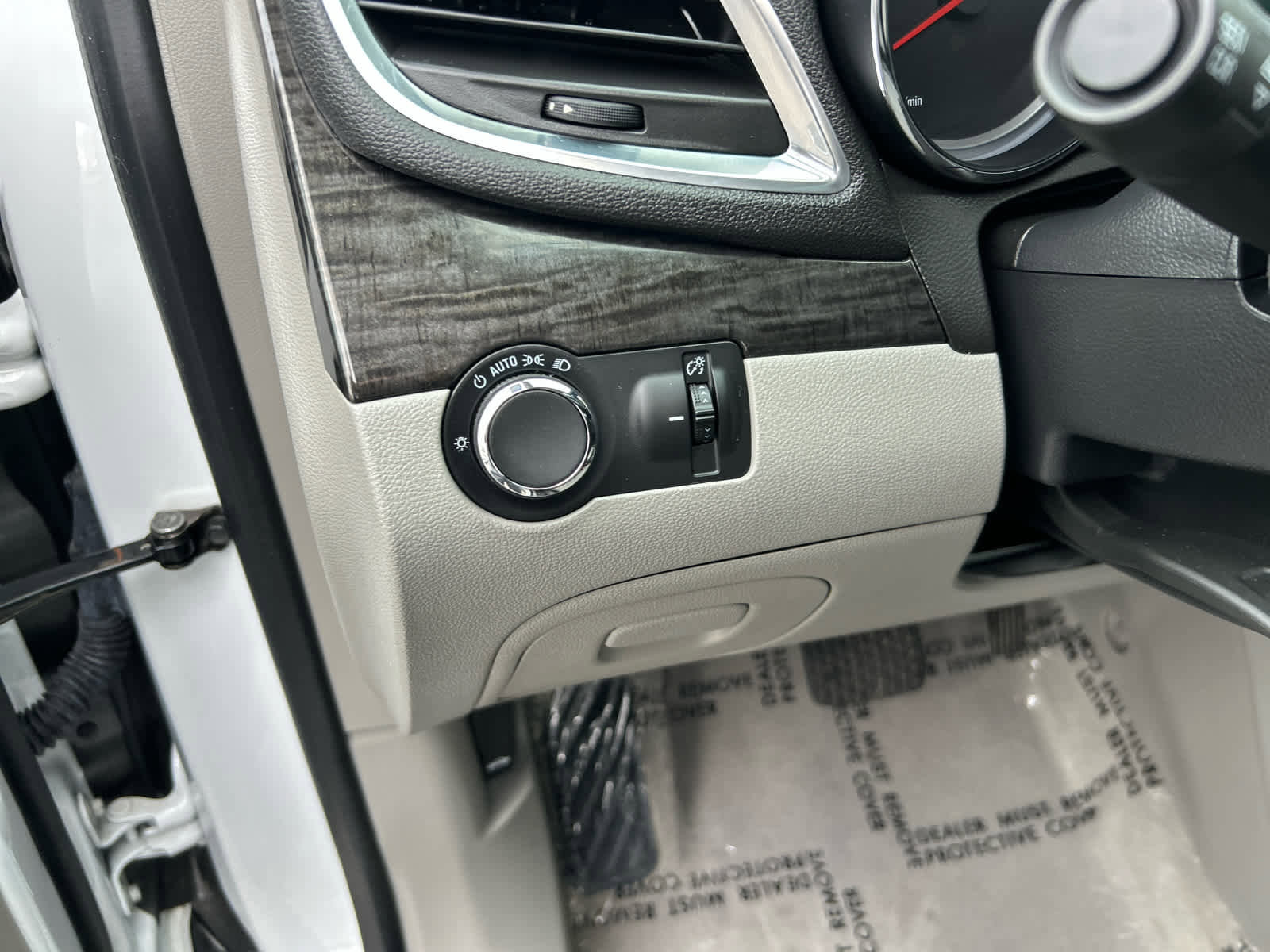 Used 2016 Buick Encore FWD image 13