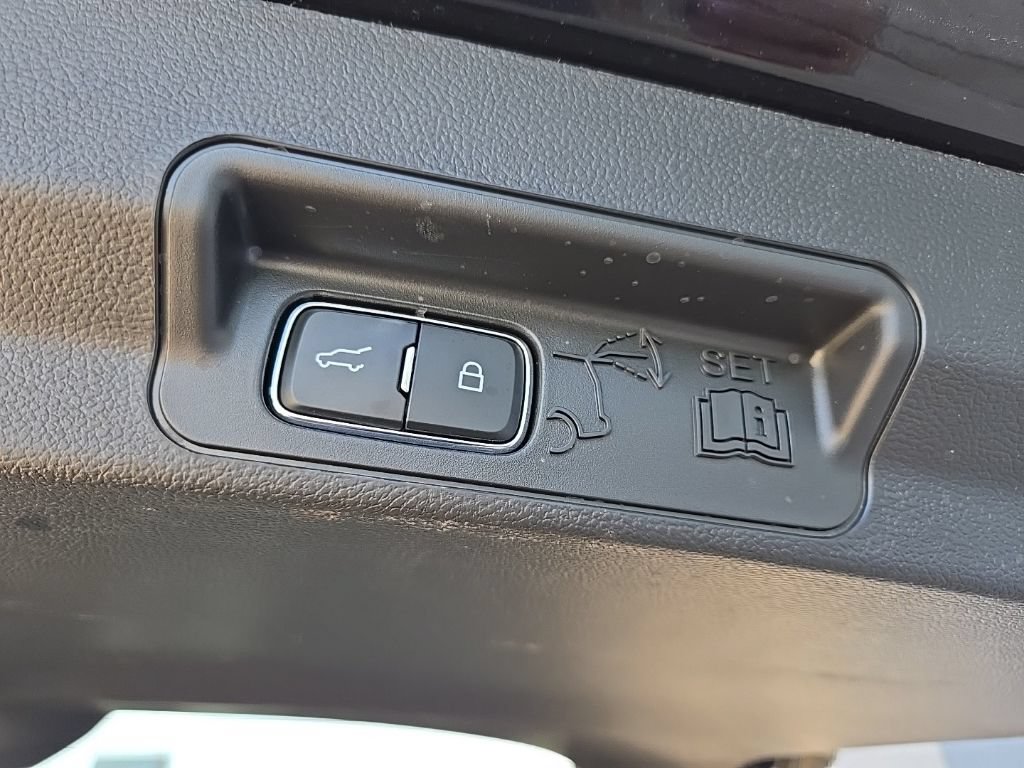 Used 2025 Ford Explorer ST-Line AWD/4WD image 97