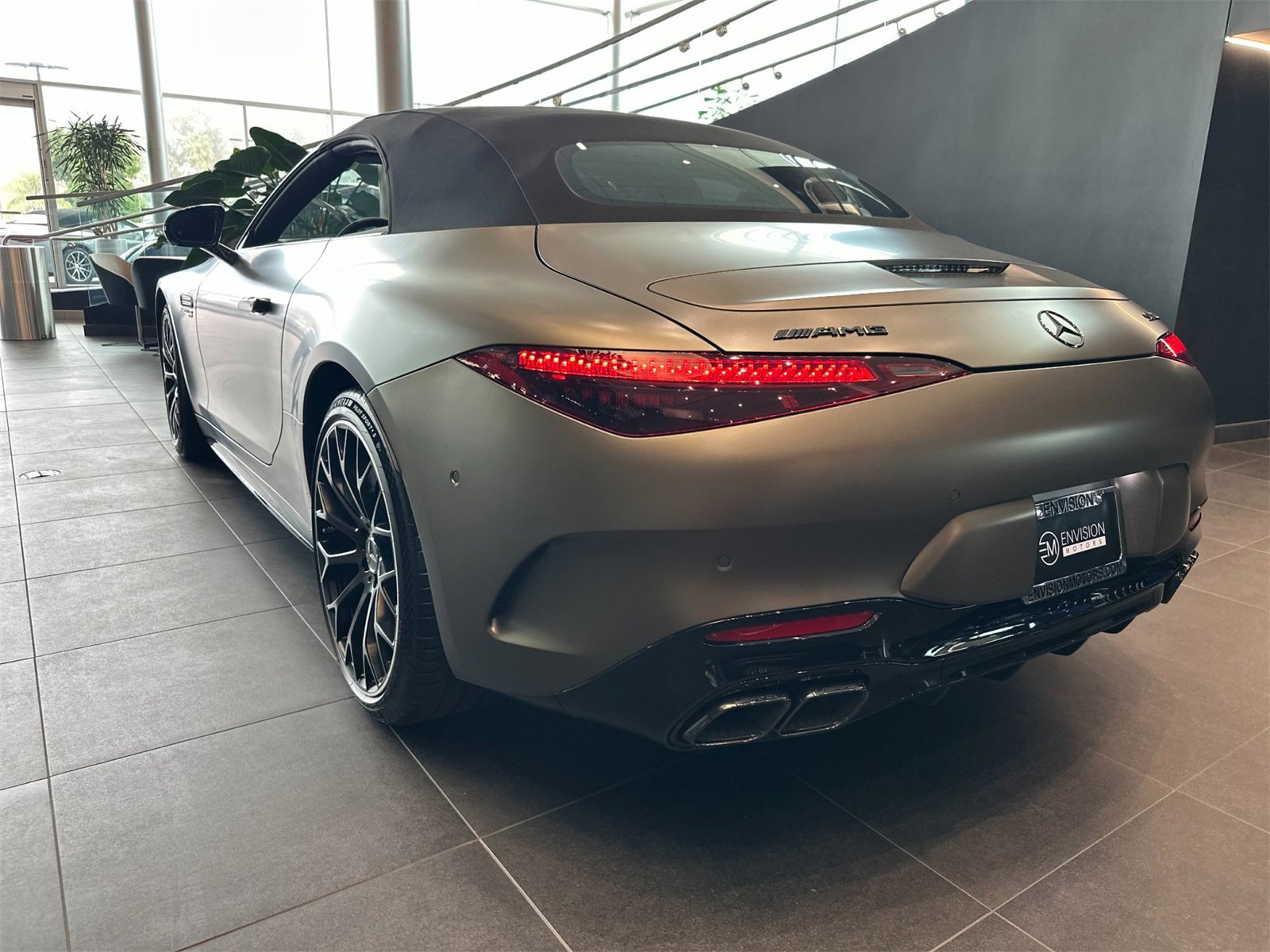 New 2026 Mercedes-Benz SL 63 AMG 4MATIC image 5