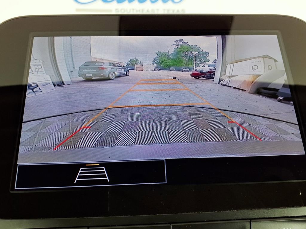 Used 2025 Chevrolet Malibu LS image 15