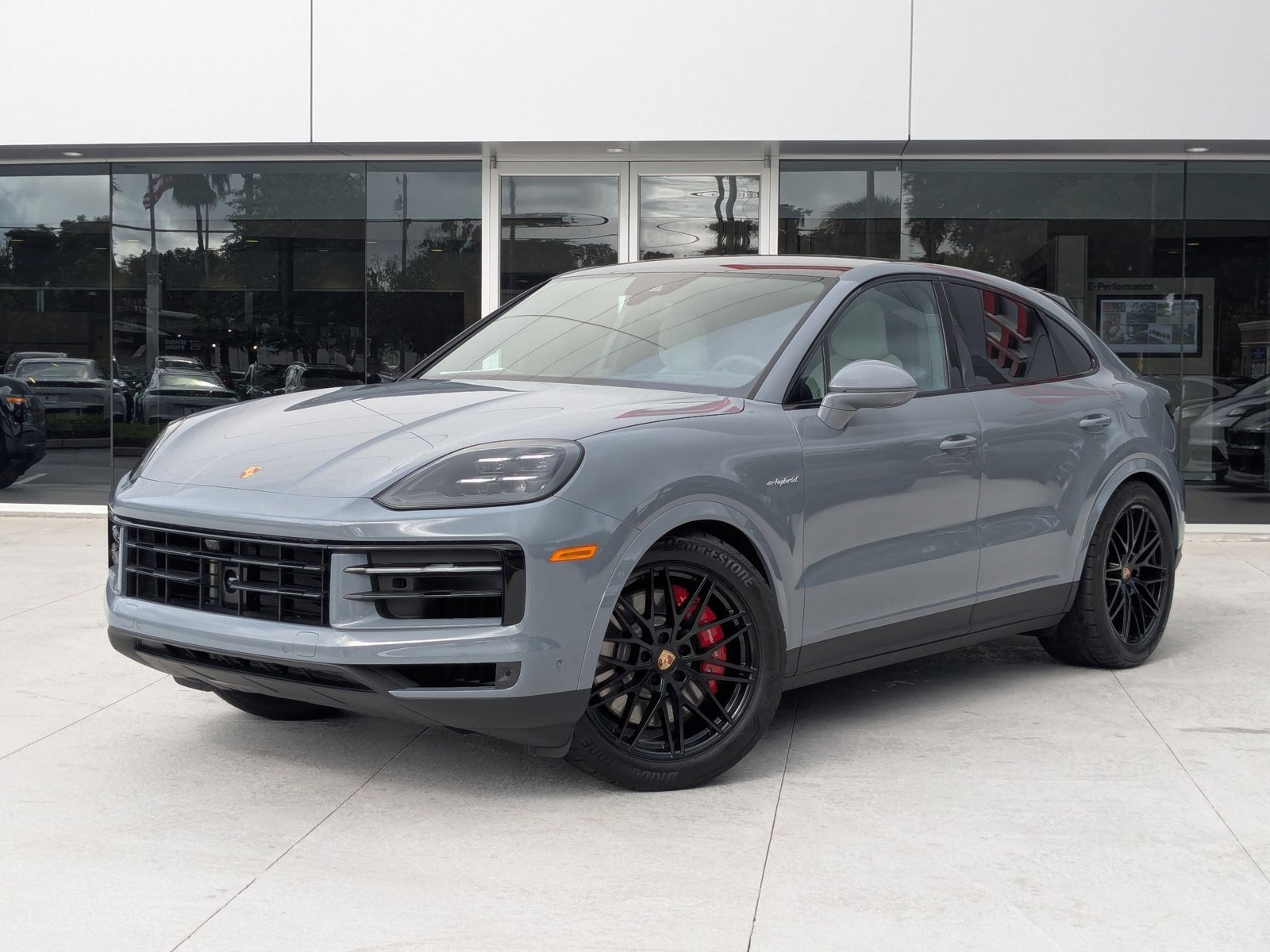 New 2026 Porsche Cayenne S image 1