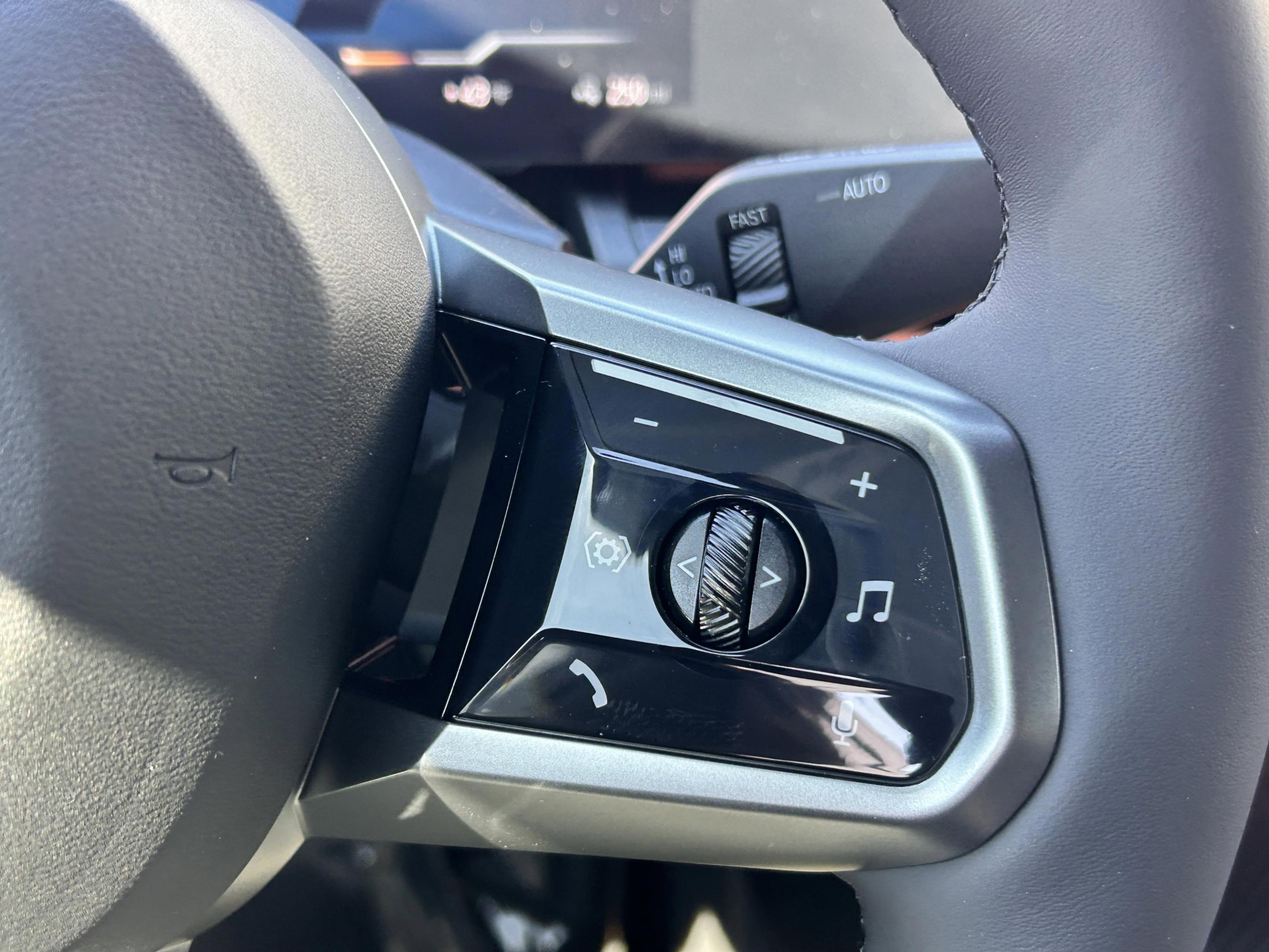 Used 2026 BMW i5 eDrive40 w/ M Sport Package image 27