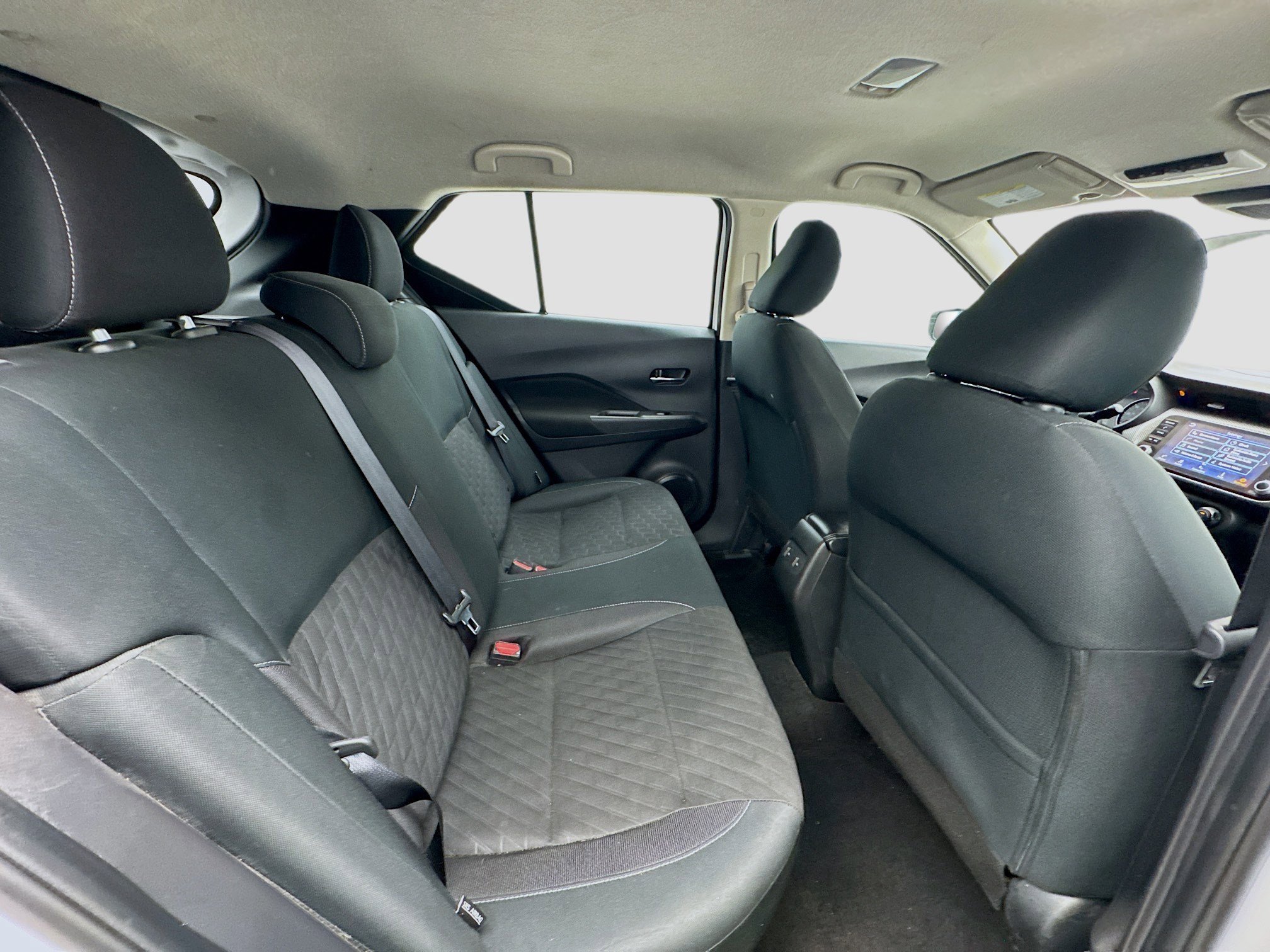 Used 2022 Nissan Kicks SV image 18