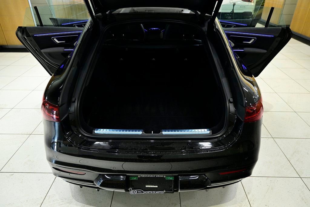 Certified 2022 Mercedes-Benz EQS 580 4MATIC Sedan image 20