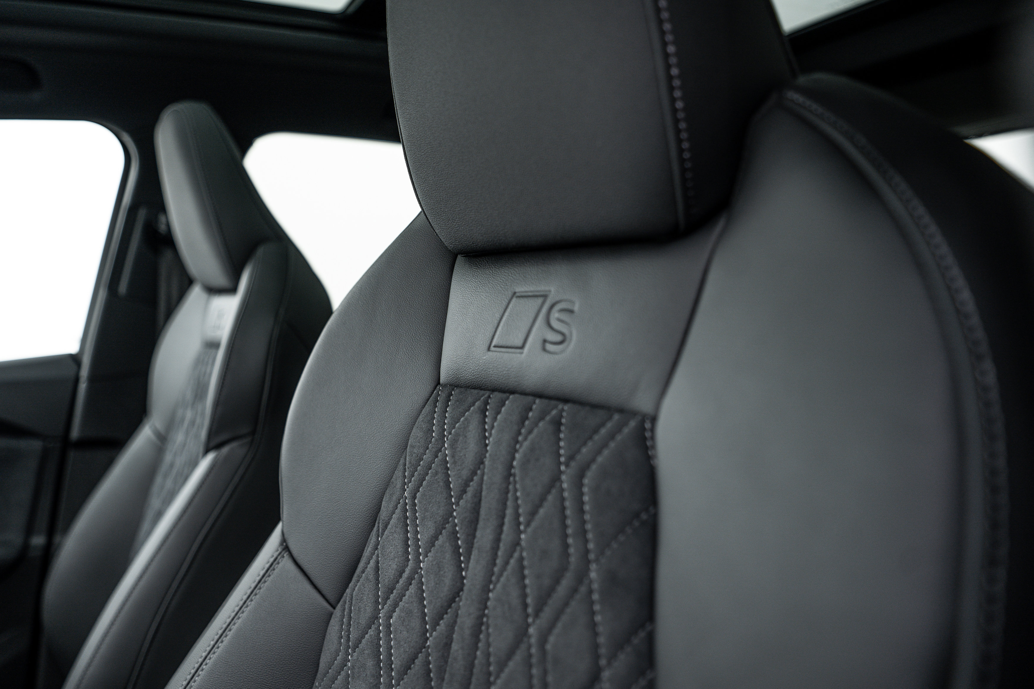 New 2025 Audi SQ5 Premium Plus image 17