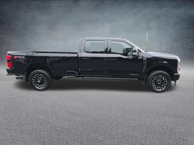 Certified 2025 Ford F250 Platinum AWD/4WD image 11
