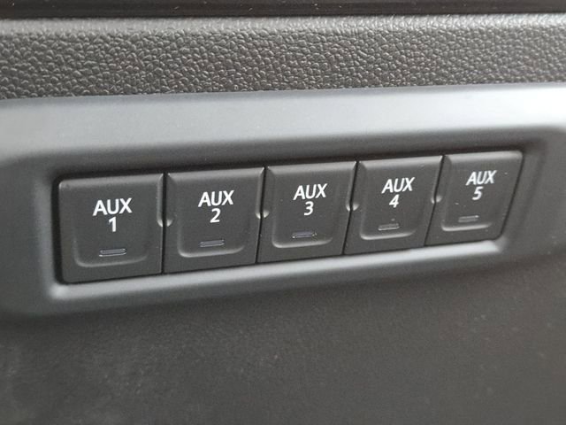 New 2026 GMC Sierra 3500 SLE w/ SLE Value Package image 9