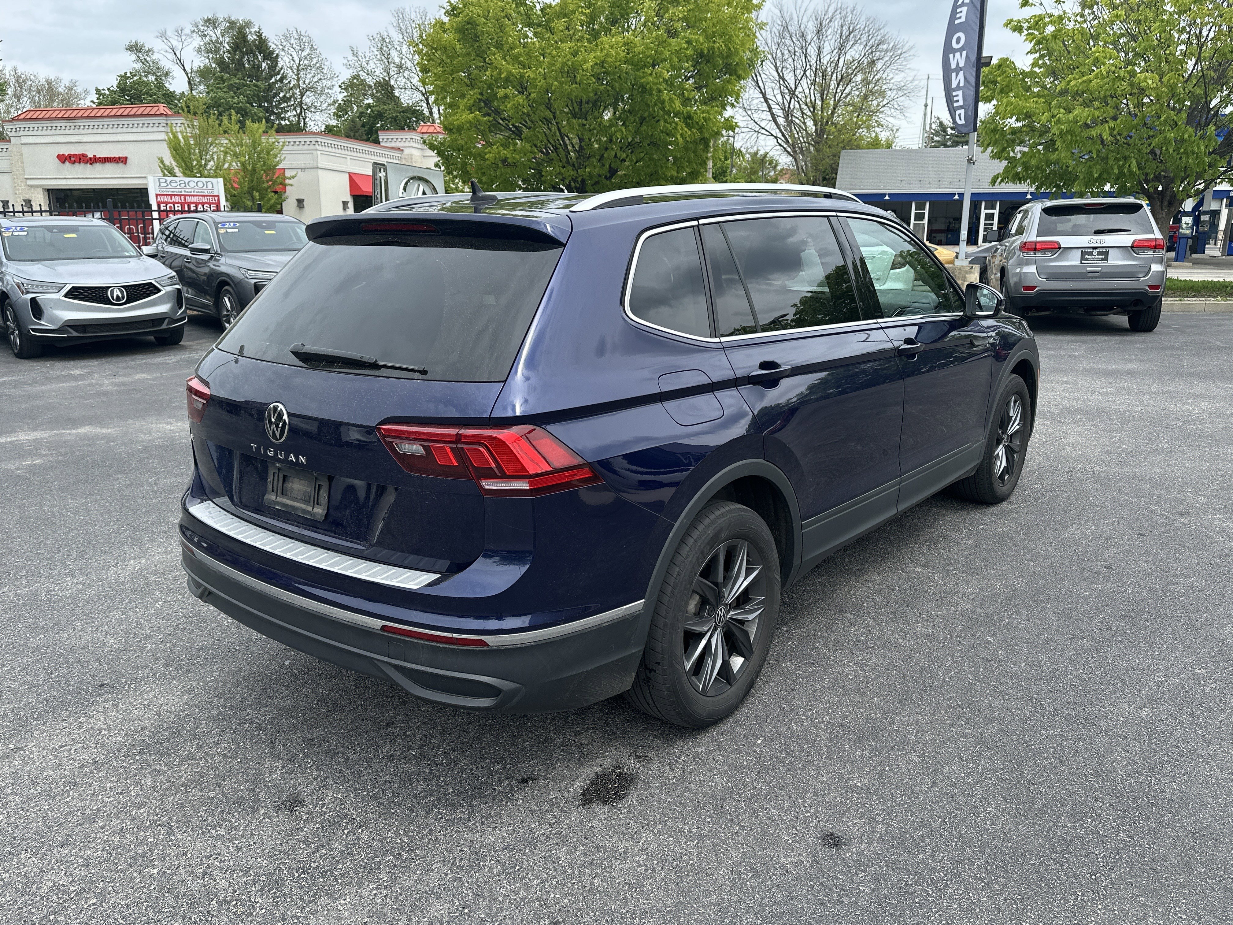 Used 2022 Volkswagen Tiguan SE FWD image 7