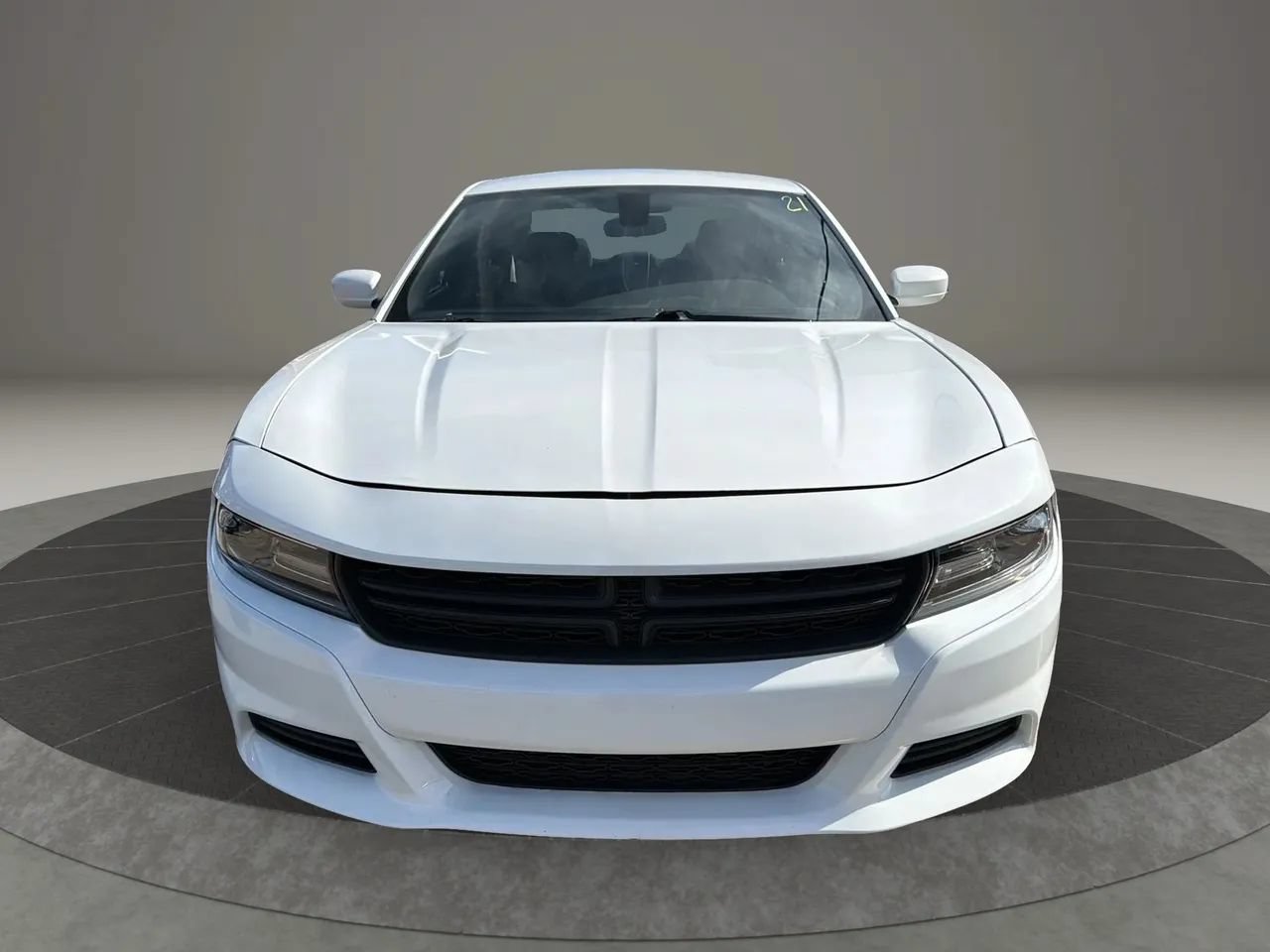 Used 2022 Dodge Charger SXT RWD image 2