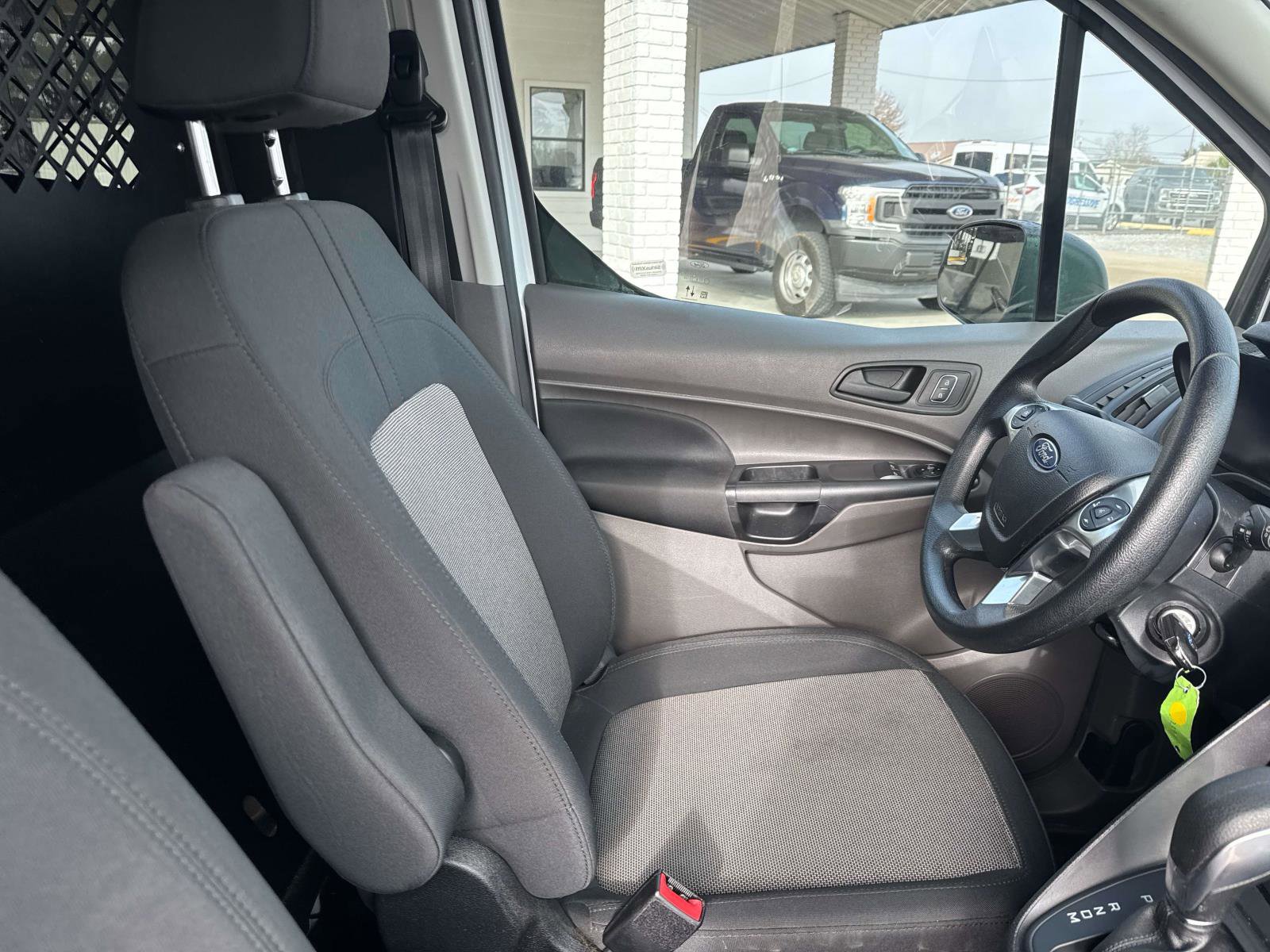 Used 2022 Ford Transit Connect XL image 10