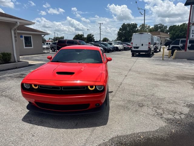 Used 2020 Dodge Challenger R/T RWD image 3