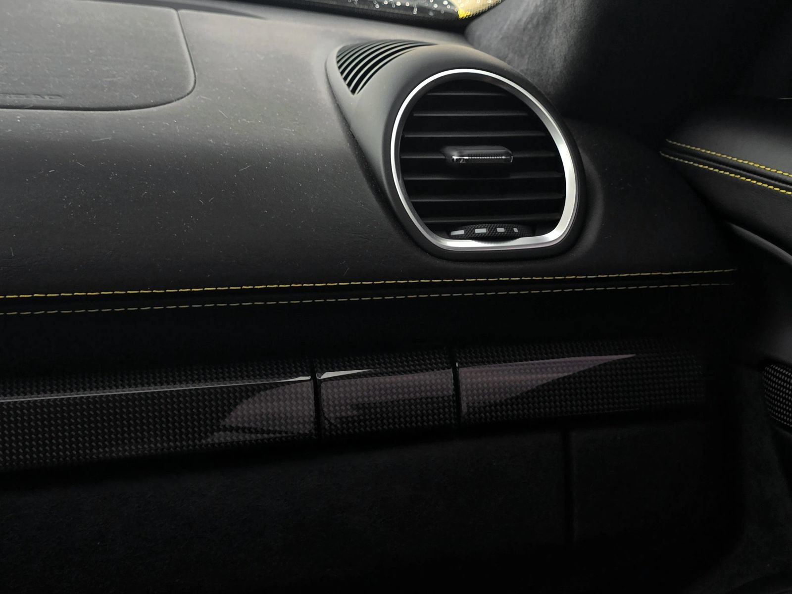 Used 2020 Porsche 718 Cayman GT4 RWD image 25
