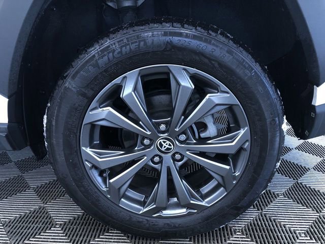 Used 2023 Toyota RAV4 Limited image 16