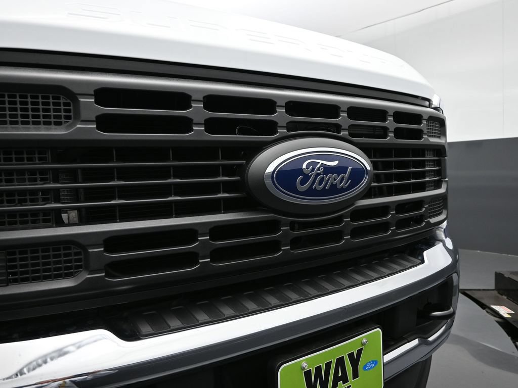 New 2026 Ford F250 XL AWD/4WD image 7