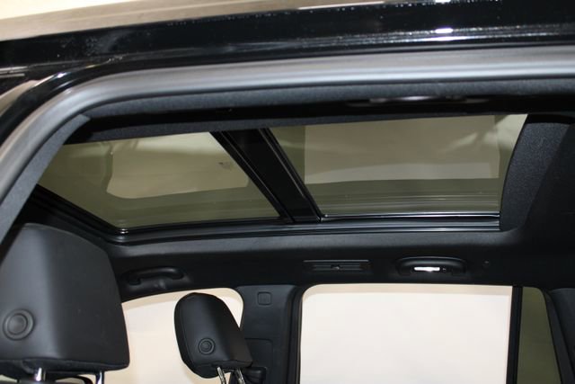 Used 2024 Cadillac XT6 Premium Luxury w/ LPO, Floor Liner Package FWD image 10