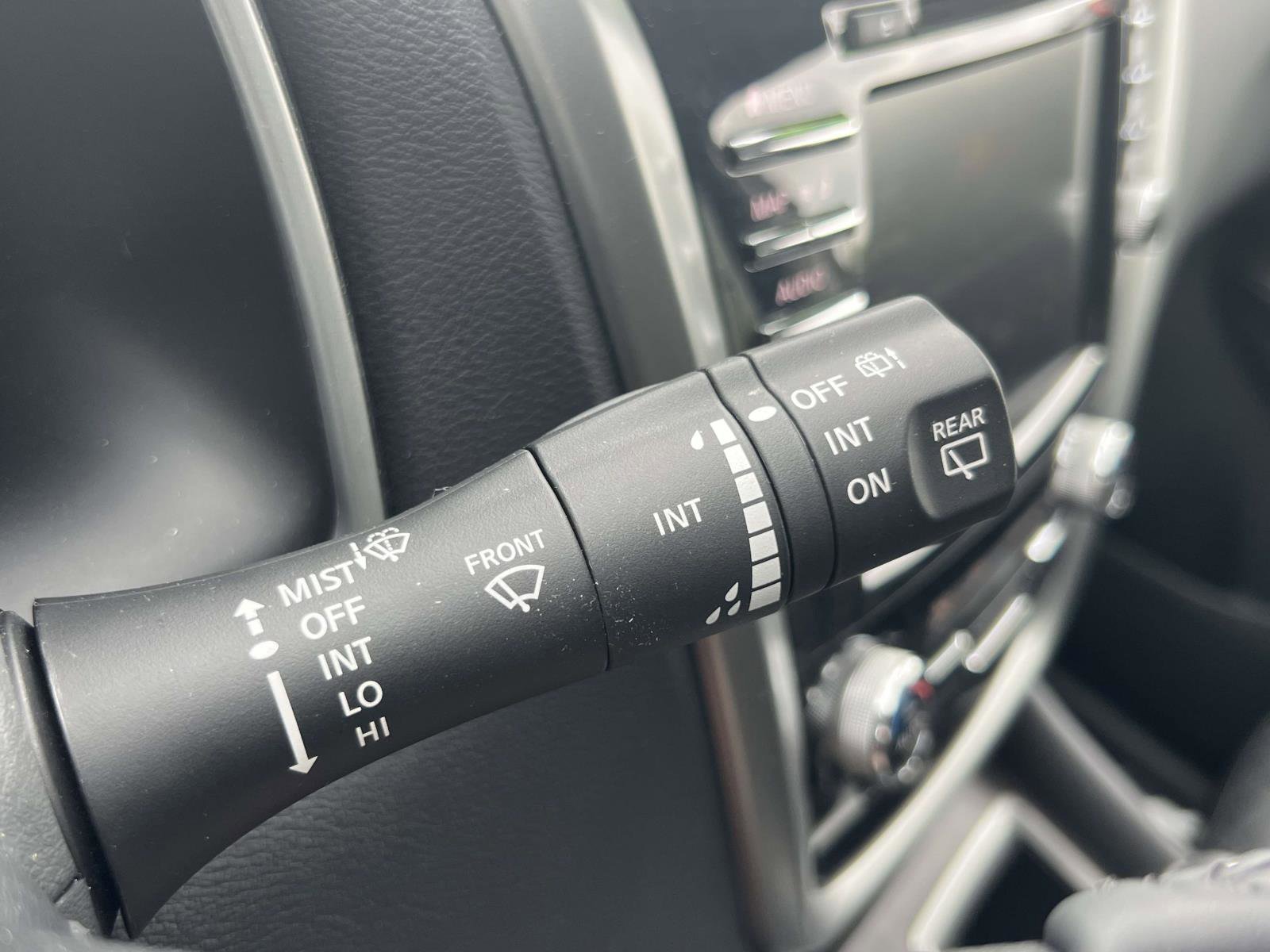 Used 2024 Nissan Murano Platinum w/ Cargo Package image 22