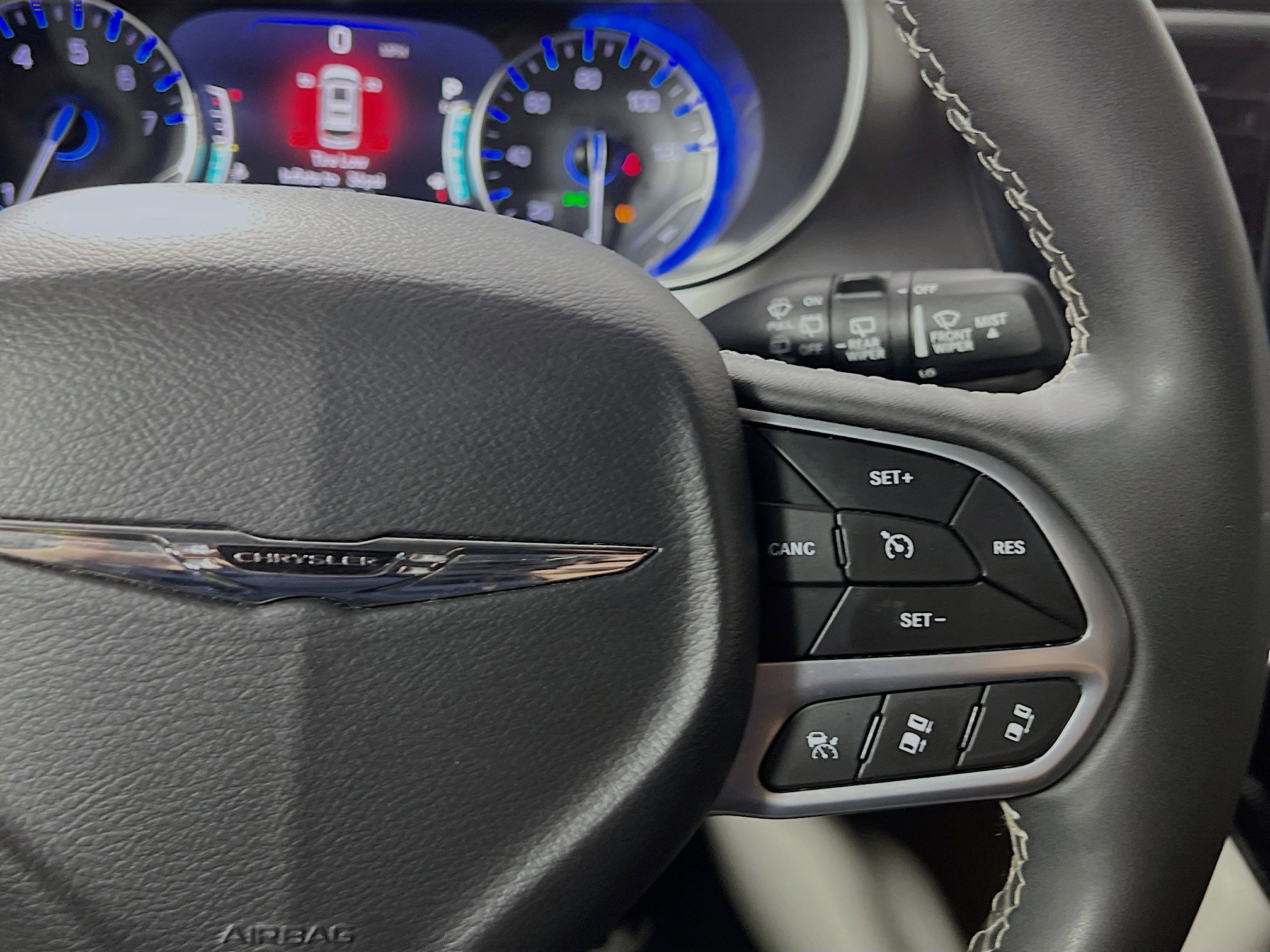 Used 2024 Chrysler Pacifica Touring-L image 20