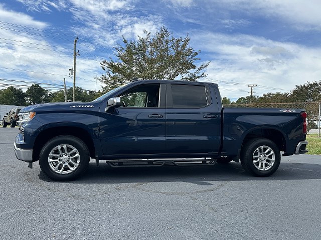 Used 2023 Chevrolet Silverado 1500 LT AWD/4WD image 4
