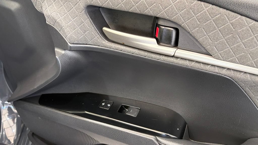 Used 2025 Toyota Camry XLE FWD image 22