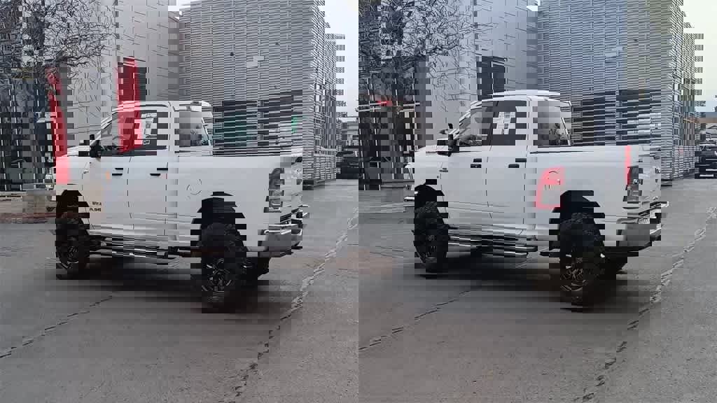 Used 2024 RAM 2500 Big Horn image 6