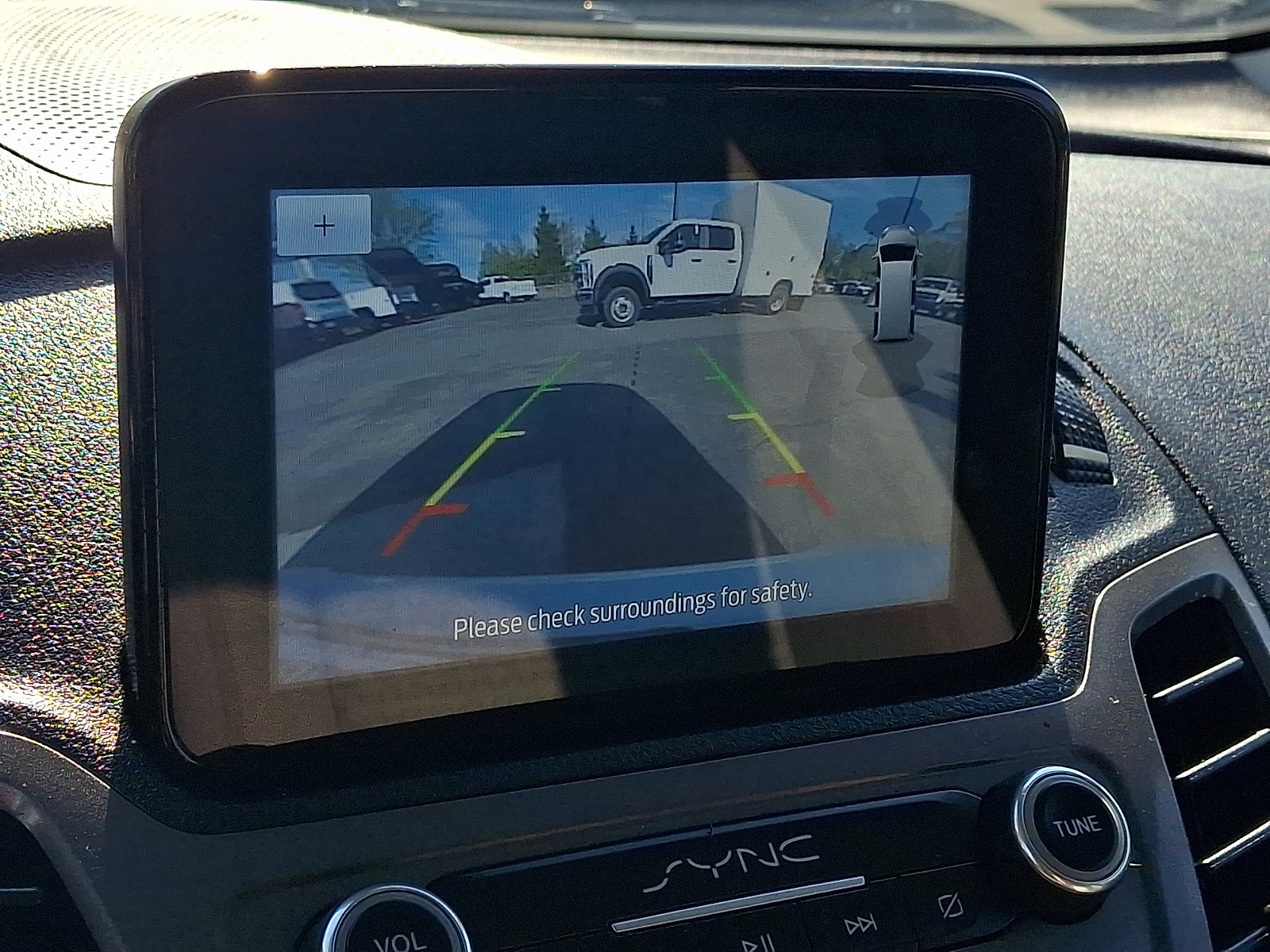 Used 2022 Ford Transit Connect XLT image 24