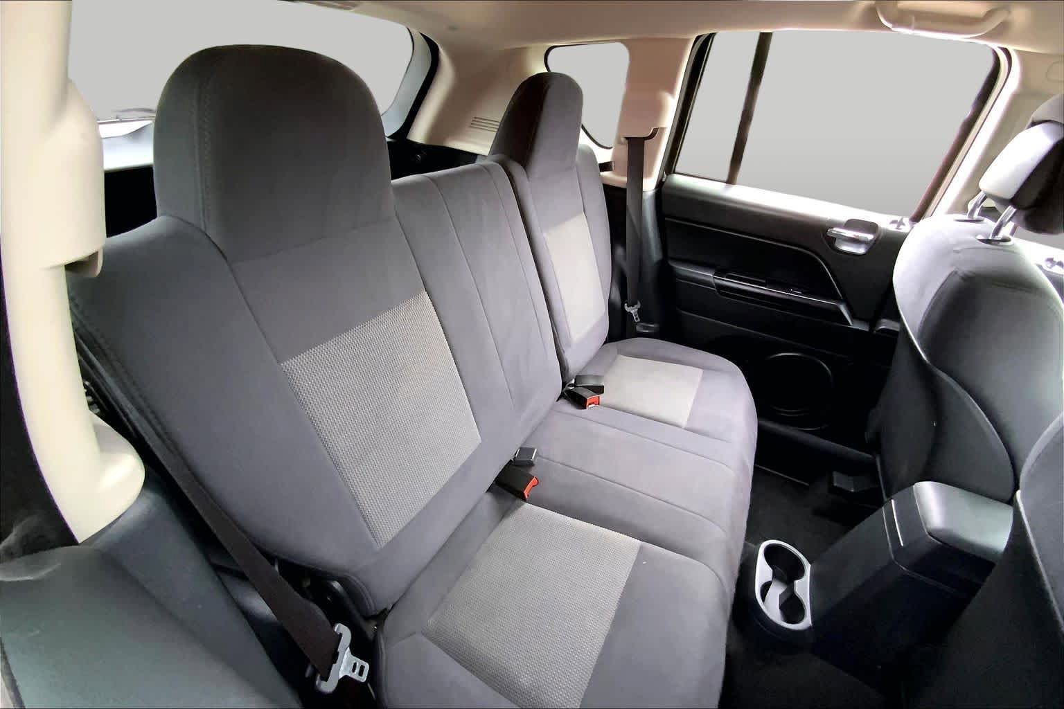 Used 2012 Jeep Compass Sport FWD image 18