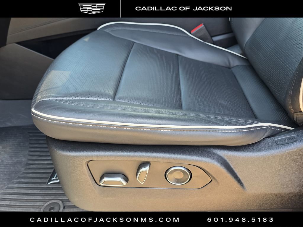 Used 2023 Cadillac Escalade Premium Luxury w/ Performance Package AWD/4WD image 20