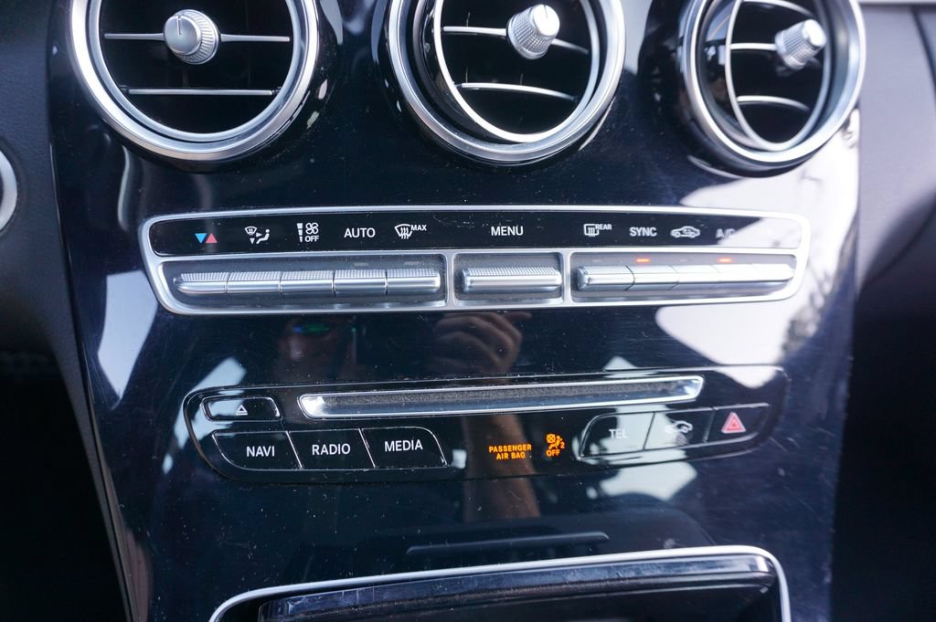 Used 2016 Mercedes-Benz C 300 Sedan image 11