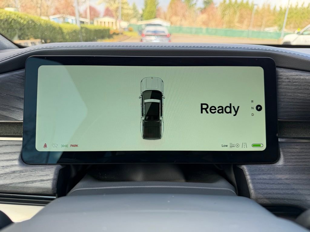 Used 2024 Rivian R1T Adventure image 19